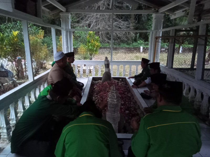 Makam Datuk Landak: Juhud yang Keramat